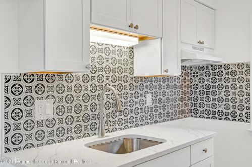 462 Vine St, Bricktown NJ  08723-6243 exterior