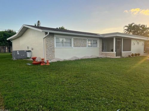 4300 18th Pl, Naples, FL 34116-5918
