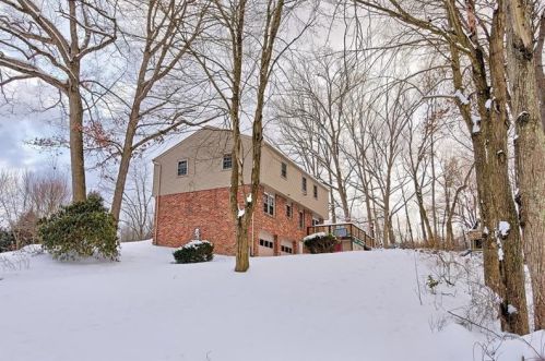 106 Oakdale Dr, Zelienople, PA 16063-9340