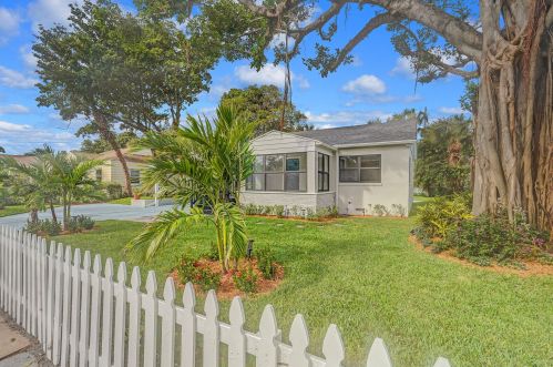 411 57th St, West Palm Beach, FL 33407-2509