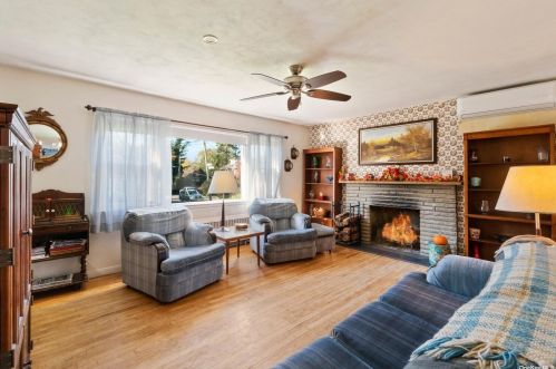 38 Ash St, Matinecock, NY 11560-1704