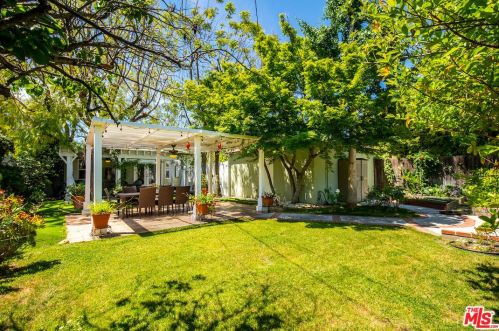 14317 Collins St, Van Nuys CA 91316-1307 exterior