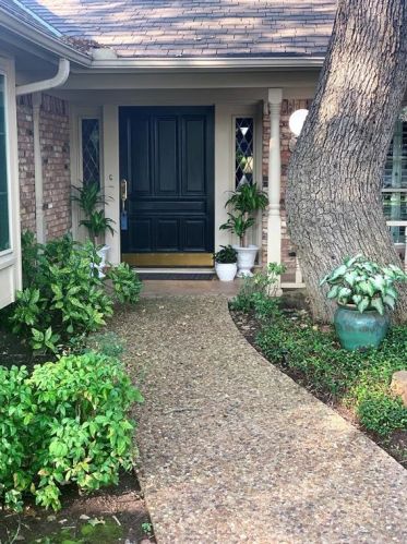 5850 Woodrill Ct, Fort Worth, TX 76112-1041