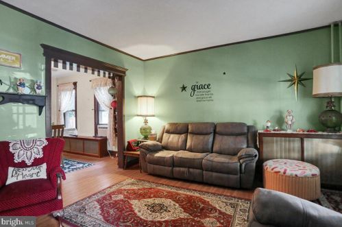 221 3rd St, Arnots Addition PA  17970-1039 exterior