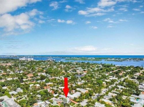 349 Plymouth Rd, West Palm Beach, FL 33405-3219