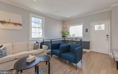 5341 Jay St, Washington, DC 20019-7051