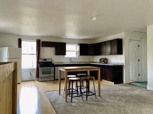 900 Crescent Ave, Sewickley, PA 15143-2302