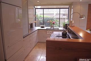 404 Wyndgate Rd, Sacramento CA  95864-5945 exterior