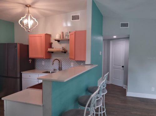 7889 64th St, Pinellas Park FL  33781-2122 exterior