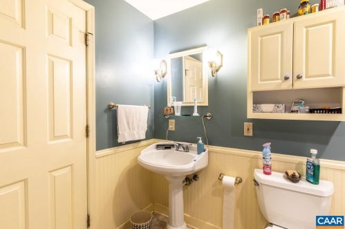 287 Jefferson Dr, Bybee VA 22963-3212 exterior