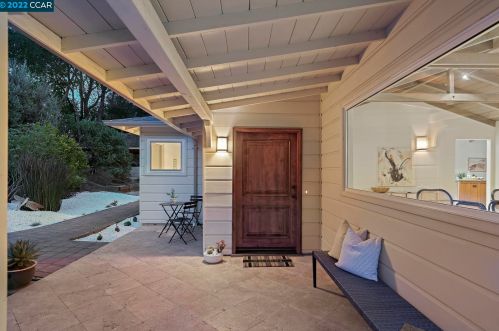 130 Sleepy Hollow Ln, Orinda, CA 94563-1323