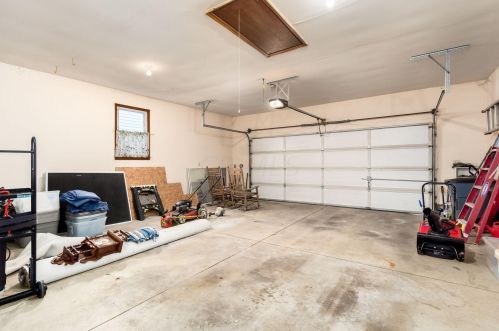 391 Waverly Ave, Washington Ch OH  43160-2464 exterior