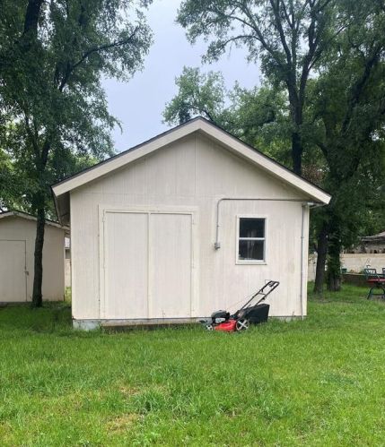 3404 Sierra Dr, Georgetown TX  78628-1833 exterior