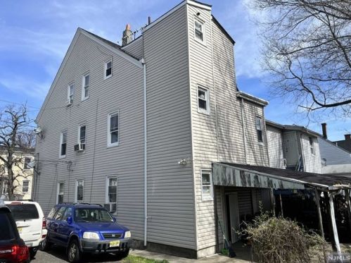 246 Liberty St, Paterson NJ  07522-1402 exterior