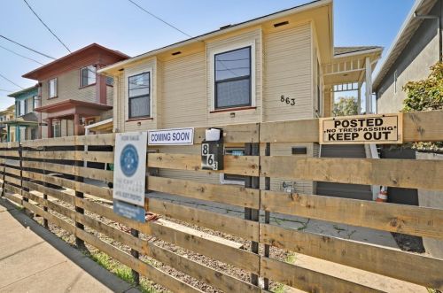 863 35th St, Oakland, CA 94608-4316