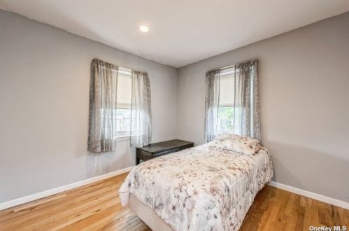 12 Lincoln Blvd, Bethpage NY  11714-5236 exterior