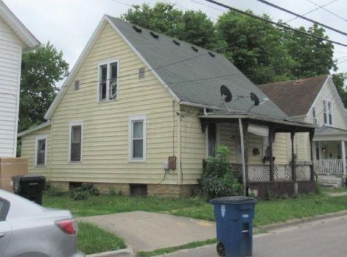 338 Walnut St, Wilmington OH  45177-1746 exterior