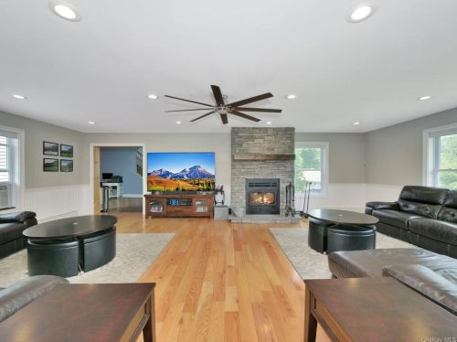 70 Muthig Rd, Hurleyville NY  12747-5056 exterior