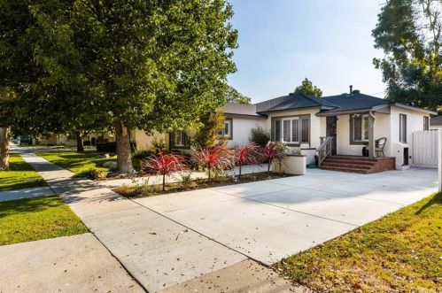 1914 Greenbrier Rd, Long Beach, CA 90815-2913