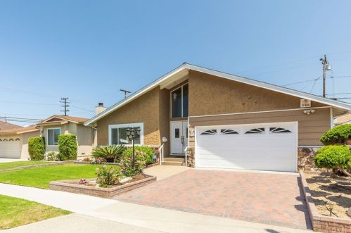 5223 Lee St, Torrance, CA 90503-5330