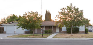 833 Wilma Ave, Ripon, CA 95366-2557