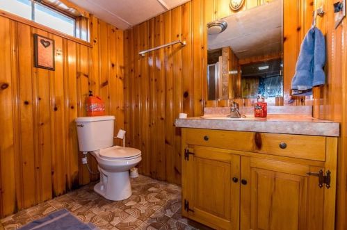 298 England St, Cumberland RI  02864-7209 exterior