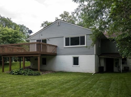 304 Greenvale Ave, Waterford MN  55057-1413 exterior