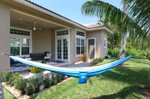 112 Via Santa Cruz, Jupiter FL  33458-6929 exterior