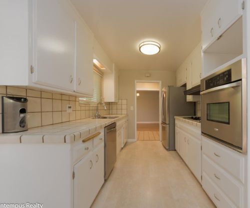 675 Springwood Dr, San Jose, CA 95129-2150