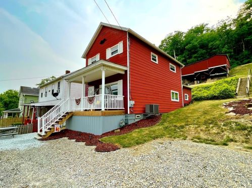 615 Woodlawn Ave, West Brownsville, PA 15417-2526