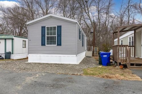 301 Buddington Rd, Groton CT  06340-3249 exterior