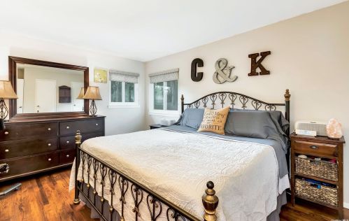 83 Otis Rd, Islip Terrace NY  11752-1907 exterior
