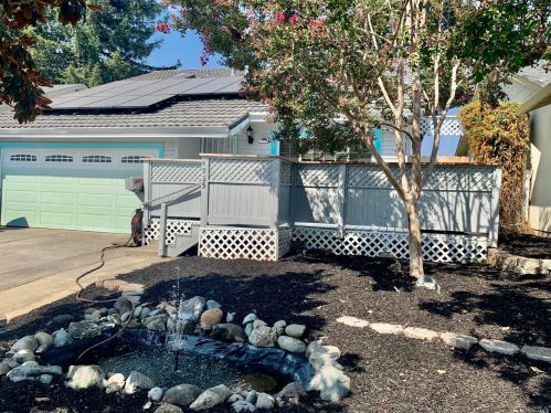 4935 Oak Park Way, Santa Rosa, CA 95409-3634