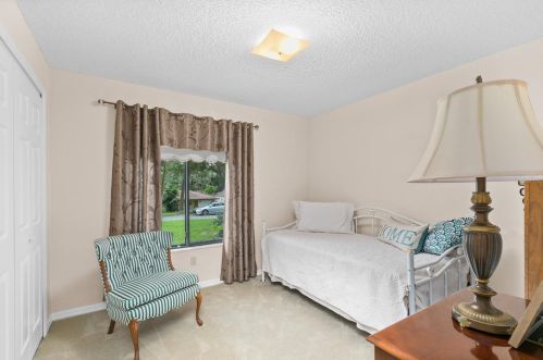 25749 Pinehurst St, Mount Plymouth FL  32776-9014 exterior