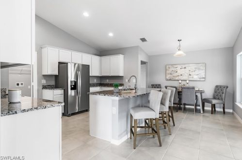 1922 25th Ter, Cape Coral, FL 33914-4035