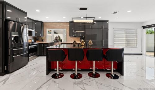 9958 Halberns Blvd, Santee CA  92071-1438 exterior