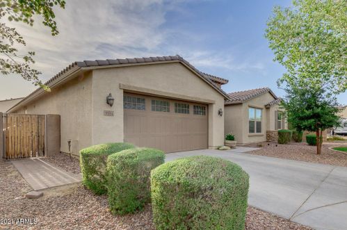 5554 Tatum Ct, Gilbert, AZ 85298-0240