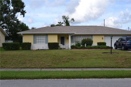 1678 April Ave, Deltona, FL 32725-4713