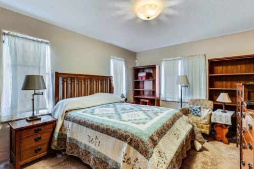 6017 Kauffman Ave, Temple City CA  91780-1742 exterior