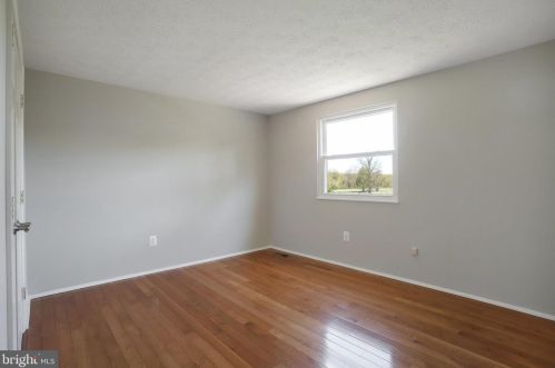 10624 Cavalcade St, Great Falls VA  22066-2427 exterior