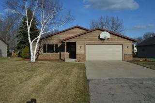 2243 Meadow Green Dr, Neenah, WI 54956-1075