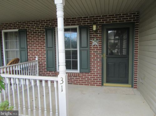 31 Westwood Ct, West Enola, PA 17025-1509