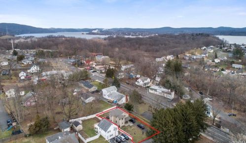 3 Chestnut St, Stony Point, NY 10980-1303