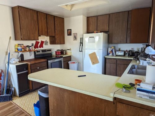 27310 Oriole Dr, Willits CA  95490-9420 exterior