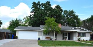 2085 Emma Lee Ln, Hanford, CA 93230-1604