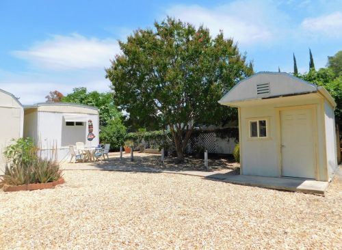 373 Raymond Ln, Folsom CA  95630-1749 exterior