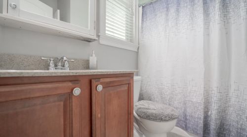 101 Muirfield Dr, Valpo IN  46385-6277 exterior