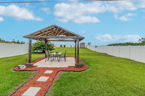 13219 Waterford Castle Dr, Dade City FL  33525-5213 exterior