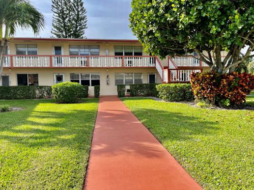 194 Chatham J, West Palm Beach, FL 33417-1830