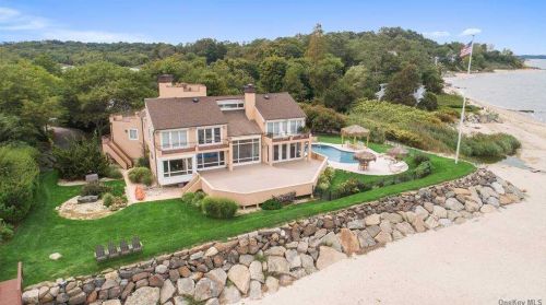 4 Sea Shell Ln, Northport, NY 11768-1415